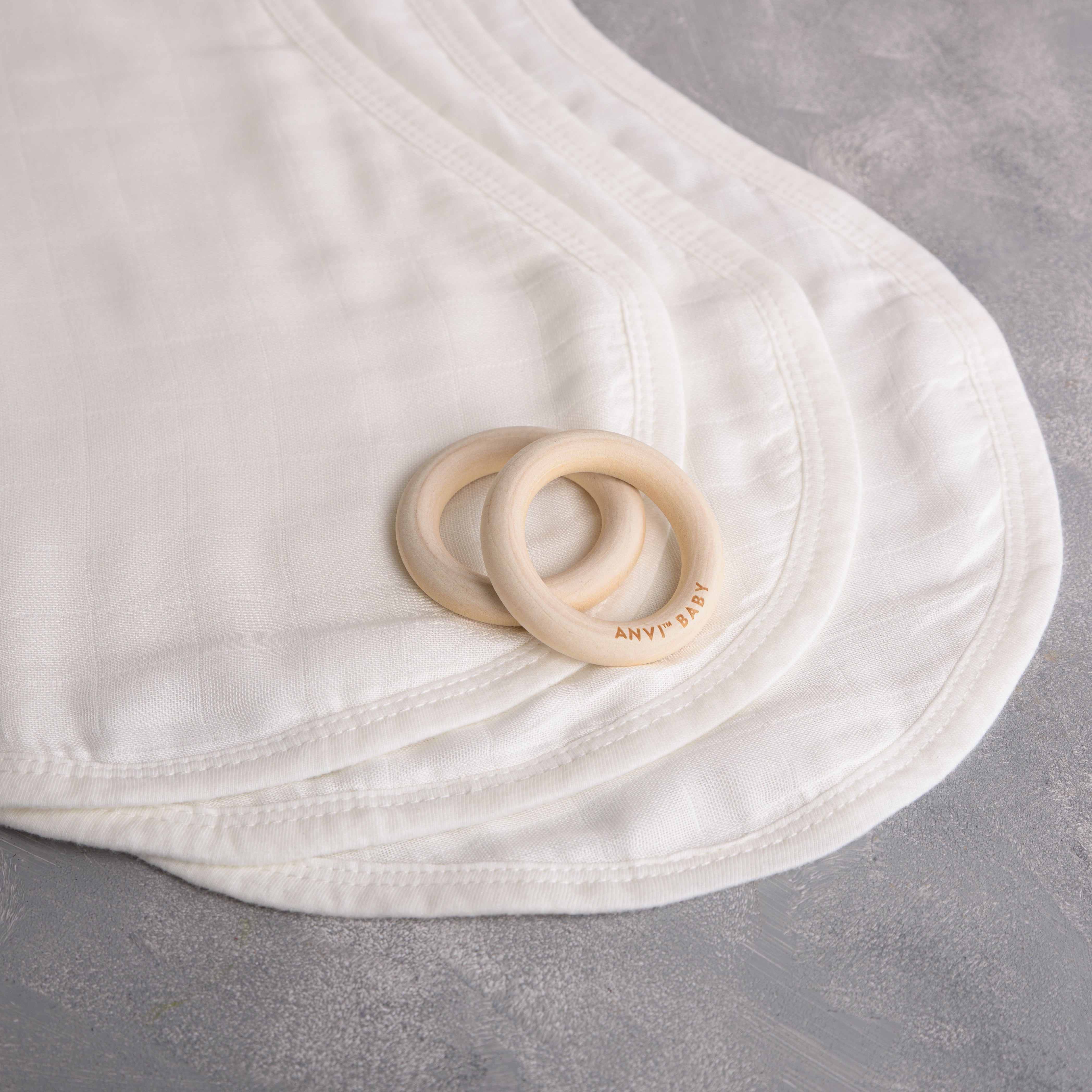 Set of 3 Organic Bamboo Burp & Bib Cloth - White Set of 3 Organic Bamboo Burp & Bib Cloth - White