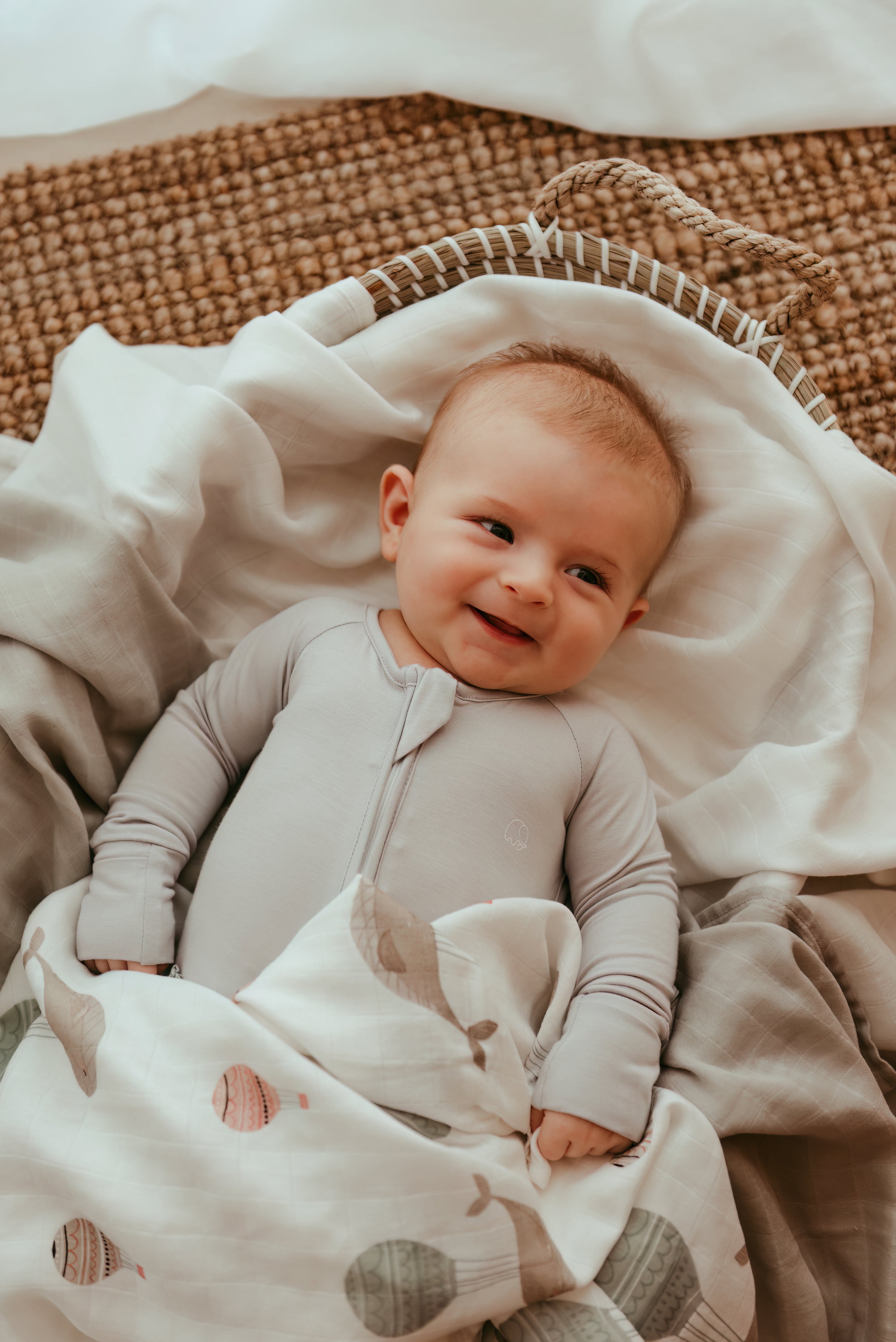 Set of 3 Organic Bamboo Swaddle- Monochromatic Set of 3 Organic Bamboo Swaddle- Monochromatic