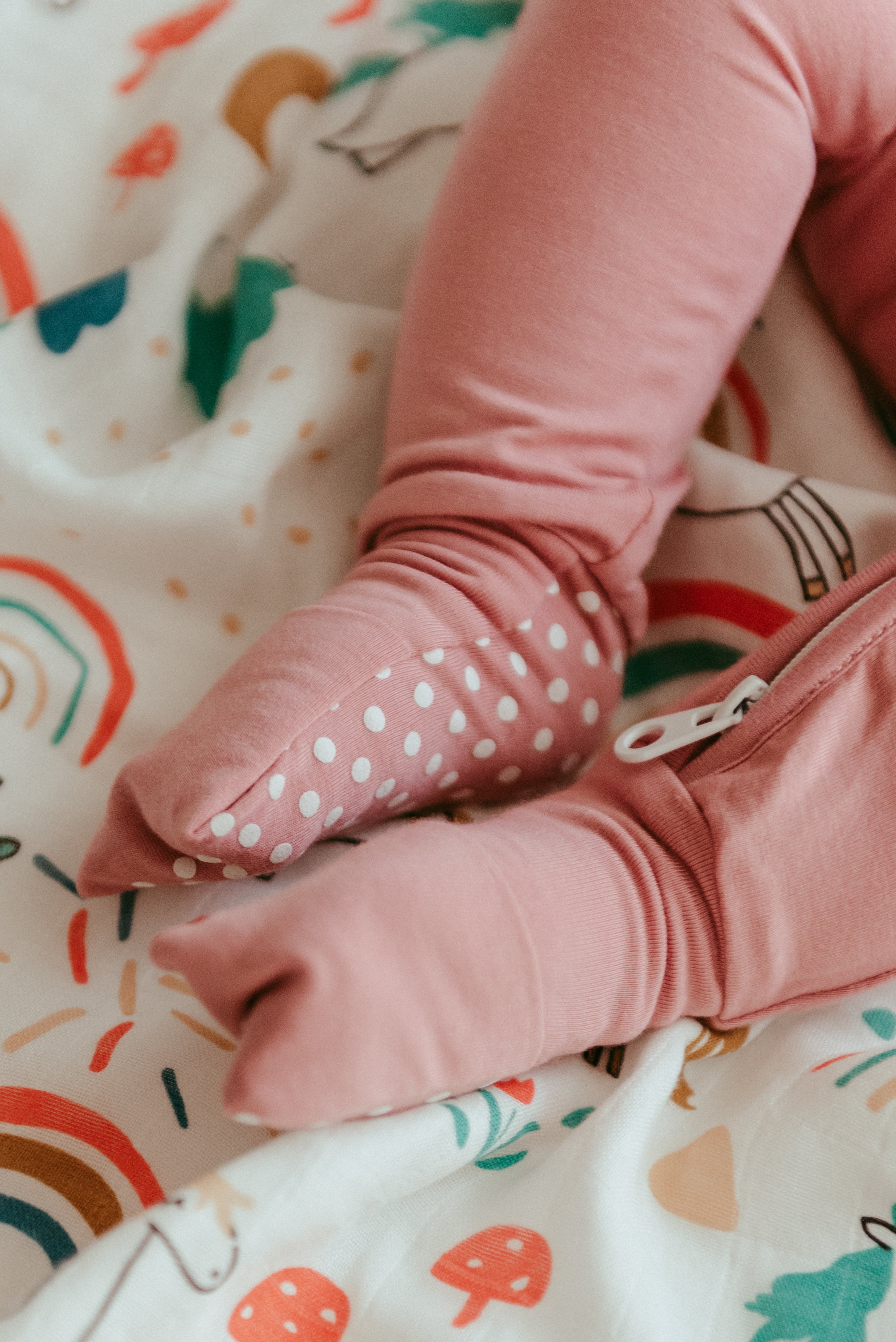 Set of 3 Bamboo Spandex Zipper Sleepsuit- White/Sky/Lilac Set of 3 Bamboo Spandex Zipper Sleepsuit- White/Sky/Lilac