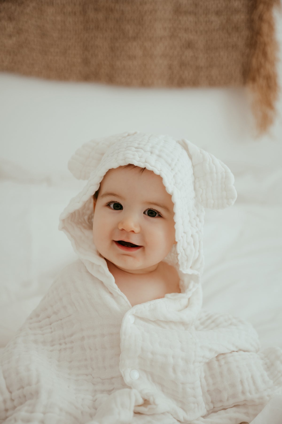 Hooded Muslin Bath Towel | White Lotus